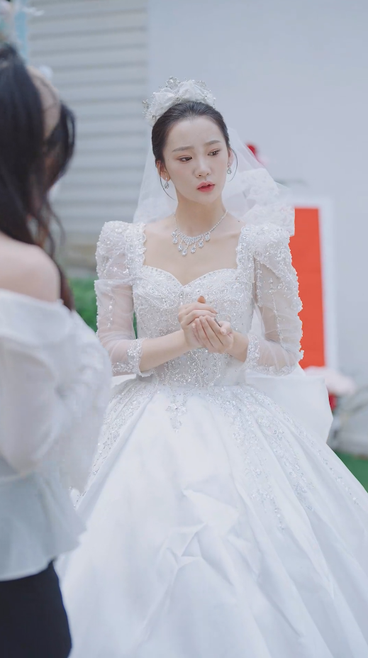 闪婚宠妻进行时第01集